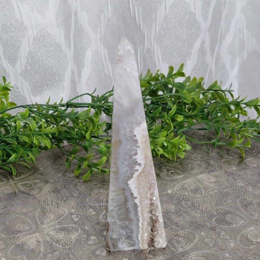 Natural Crystal Geode Tower - Picture 5 of 12